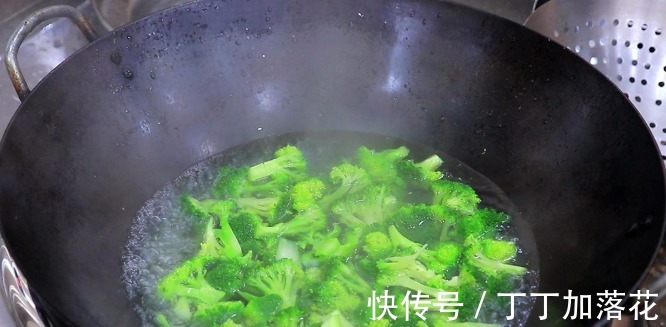 冬天晚餐吃什么推荐这5道热乎家常菜，营养又下饭，下班照着做！