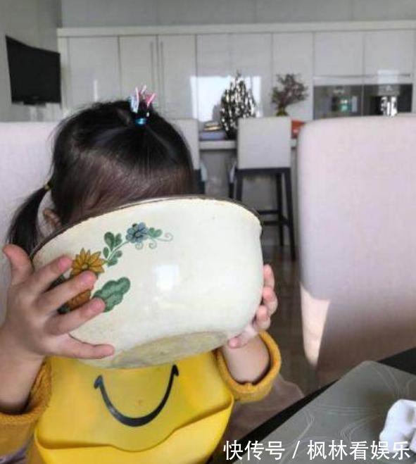 孩子|幼儿园老师表示孩子是妈妈带还是奶奶带,看衣服能判断出来