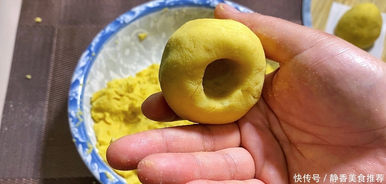 春天要多吃红薯,教你好吃的做法,不发面不醒面,松软细腻不长肉