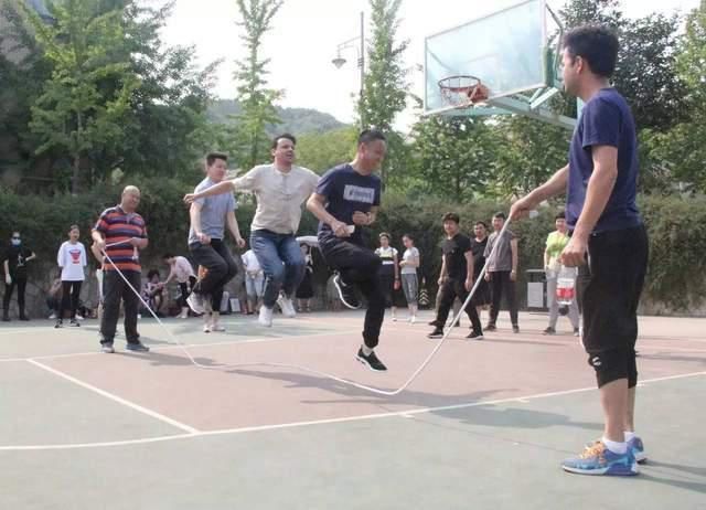 乒乓球|公认4种最健康的运动,每天坚持半小时,还有助于长寿哦