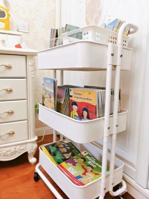 pyq|一年陪俩娃读了3000本书，身为职场妈妈，我总结了4点经验