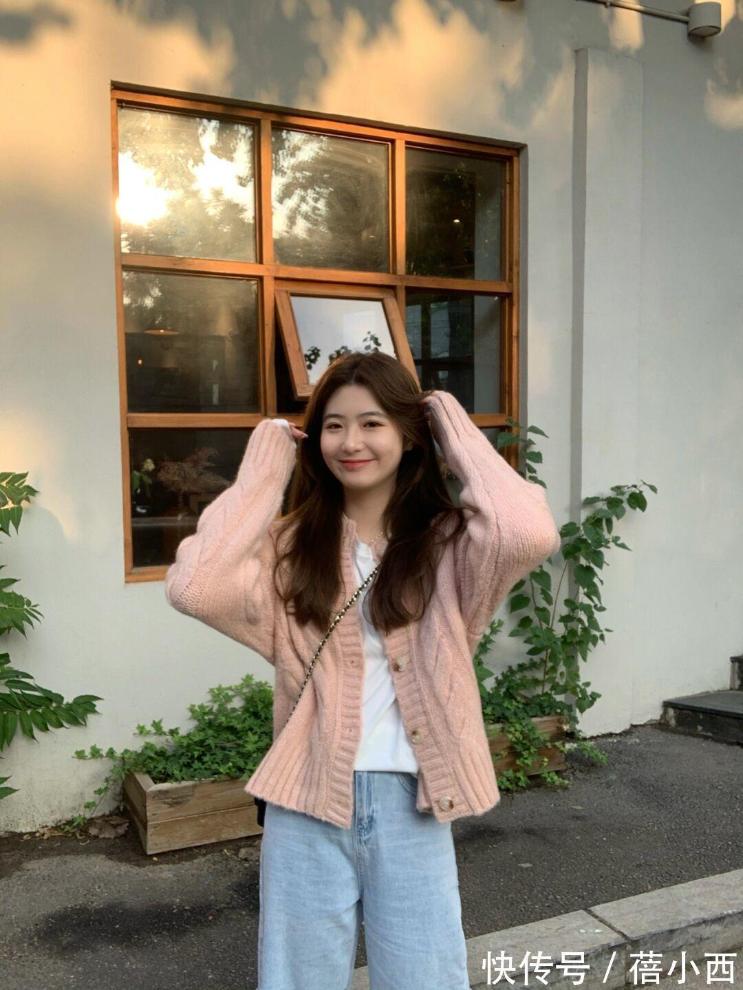 搭配 优雅又时髦的女人,衣橱里一定有“开衫”,搭配半身裙裤子很高级