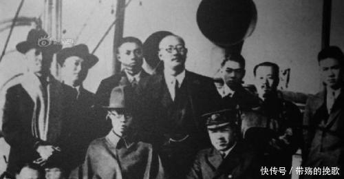 溥仪|溥仪赴日本考察, 吃饭时溥仪随从的一个举动, 帮溥仪赚足了面子!