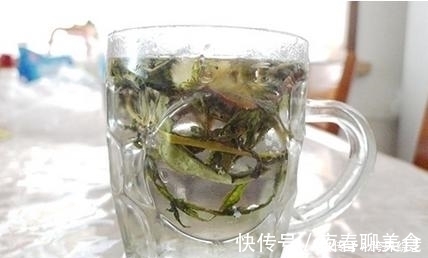 脾胃虚寒|蒲公英虽好,泡水喝时,要注意三不喝,非但不健康还会危害身体