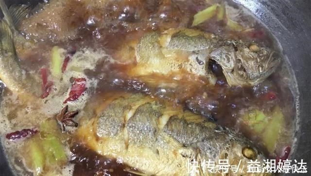 酱焖黄花鱼|黄花鱼这样做最好吃，做好不破皮不碎肉，外酥里嫩，营养不流失