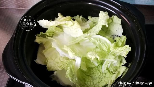 豆腐里加2个鸡蛋，不炒不炸，8分钟出锅，上桌瞬间被扫光，太香了