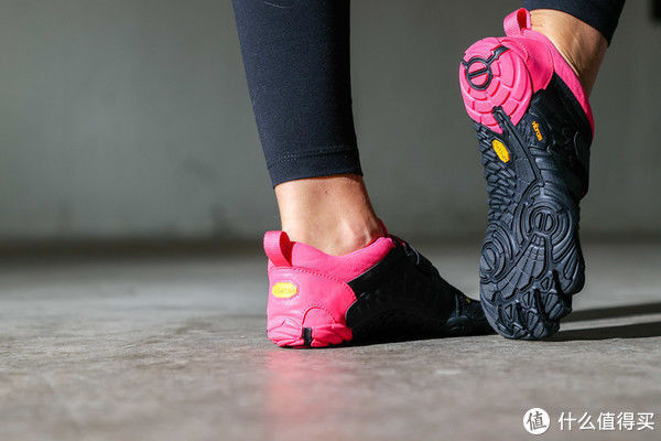 跑鞋 他们说,你就是丑?他们也说,你就是科技!那五指鞋,你到底是什么?看我捋清了没!