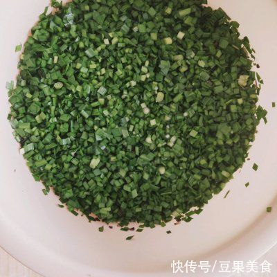 晶莹剔透|一吃就上瘾的晶莹剔透的大包子，是这样做的