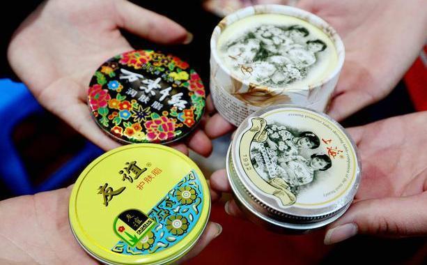 毛孔粗大别打美容针,早晚擦这3个“国货”,收缩毛孔又美白