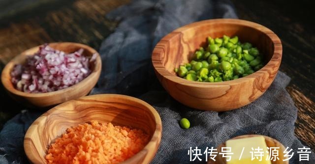 鲜香|用三文鱼制作早餐，鲜香可口，几分钟学会！