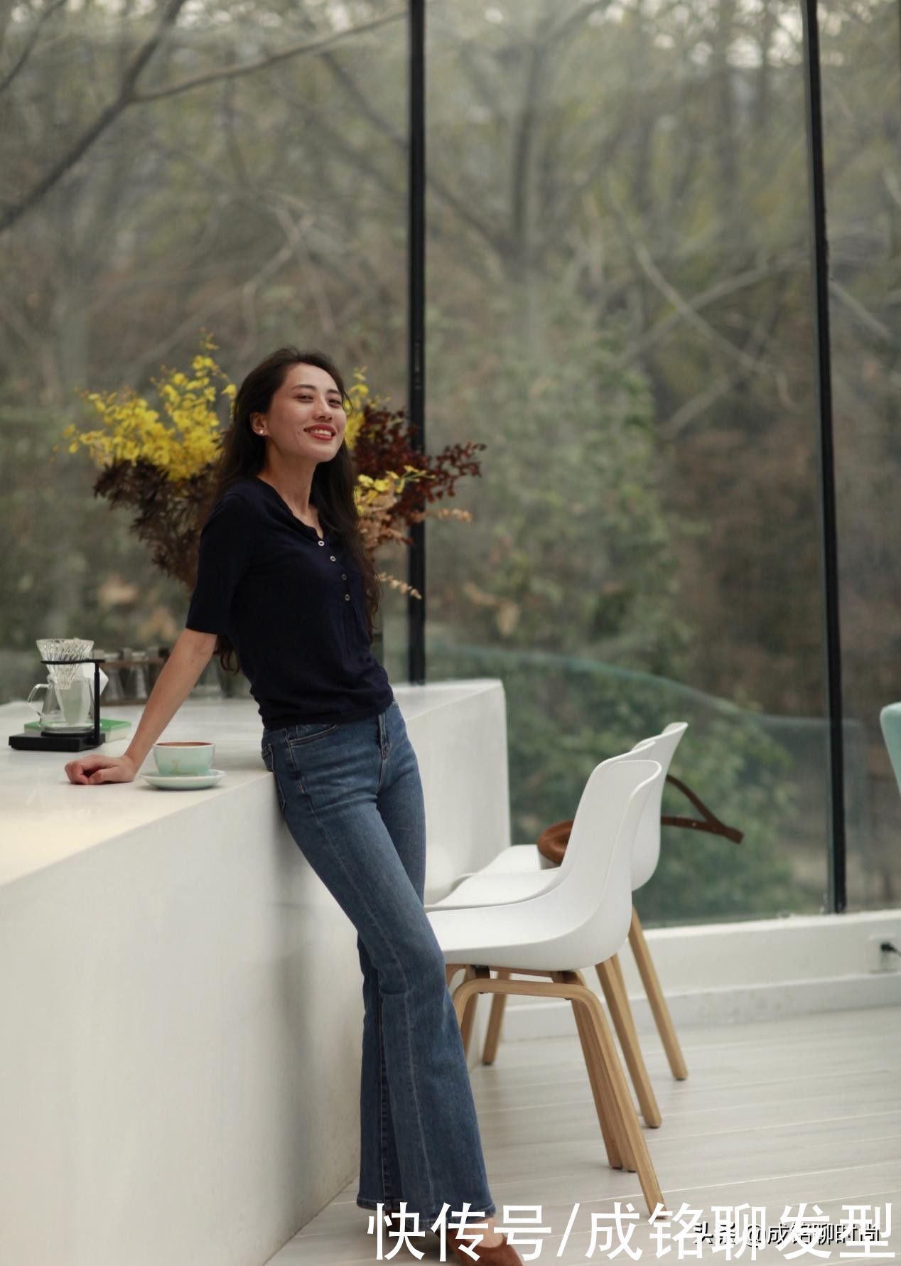 手臂|女人年过四十穿衣“不能马虎”，这些搭配简单易学，让你优雅过夏