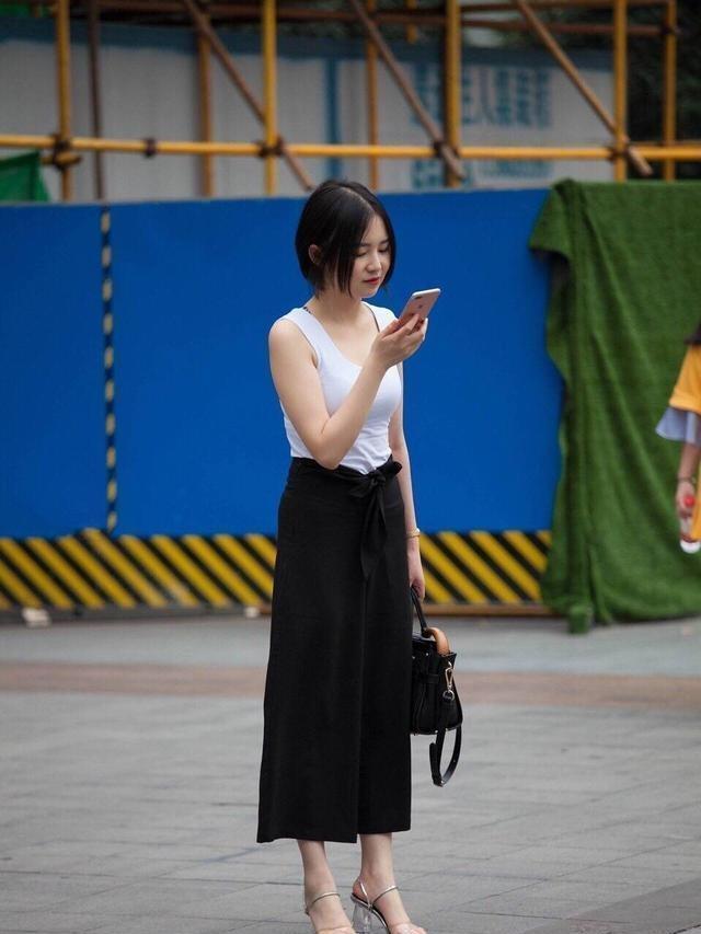 高跟鞋|礼服穿搭示范,选择漂亮的裙子,洒脱时尚