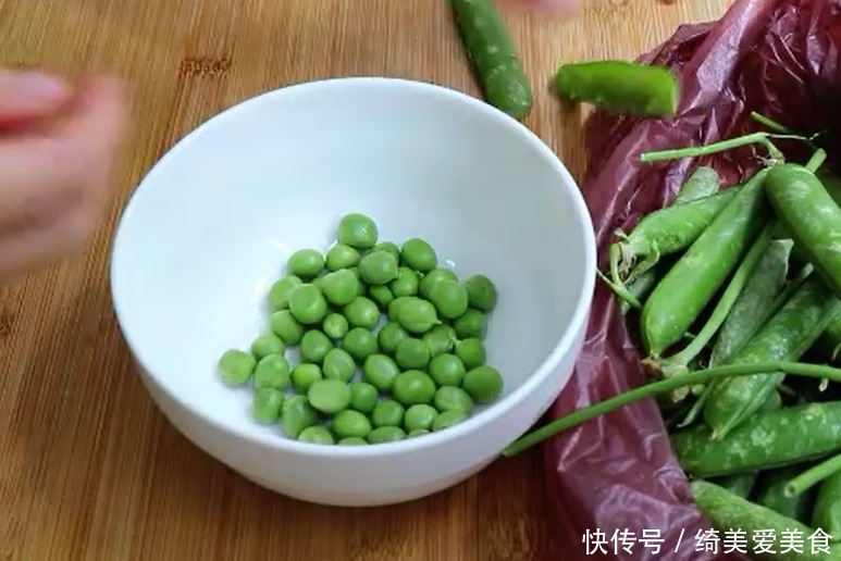 吃法|豆腐又出新吃法,做法简单,鲜香适口,一口一块,真过瘾