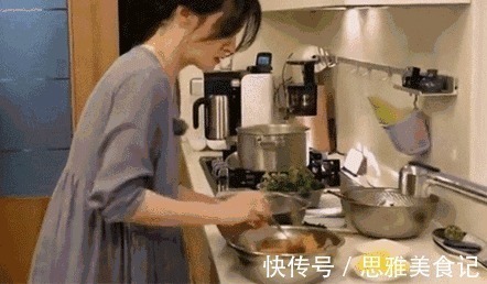 ins|“美食妈妈”ins走红,每天4点起床给娃做饭,引22万人围观