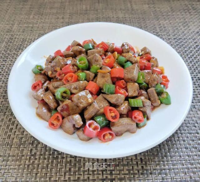 不会炒猪肝的,一定要像这样炒鲜香滑嫩,非常好吃,超级下饭哦