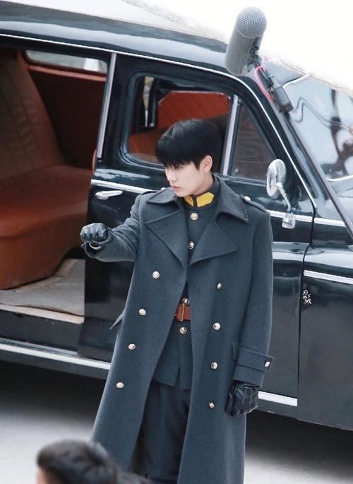 登顶|超新星网络影响力榜单:林彦俊第三,蔡徐坤跌至第二,第一力压登顶