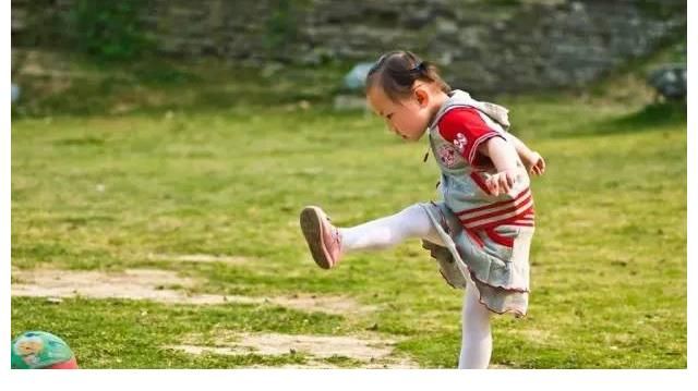 脾胃虚弱|9岁男孩一年只长3厘米，家长很着急，医生：积食影响娃身高发育