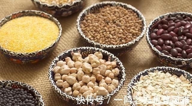 日常生活中|吃黑芝麻不能让头发变黑?其实真正对头发有益的是这3种