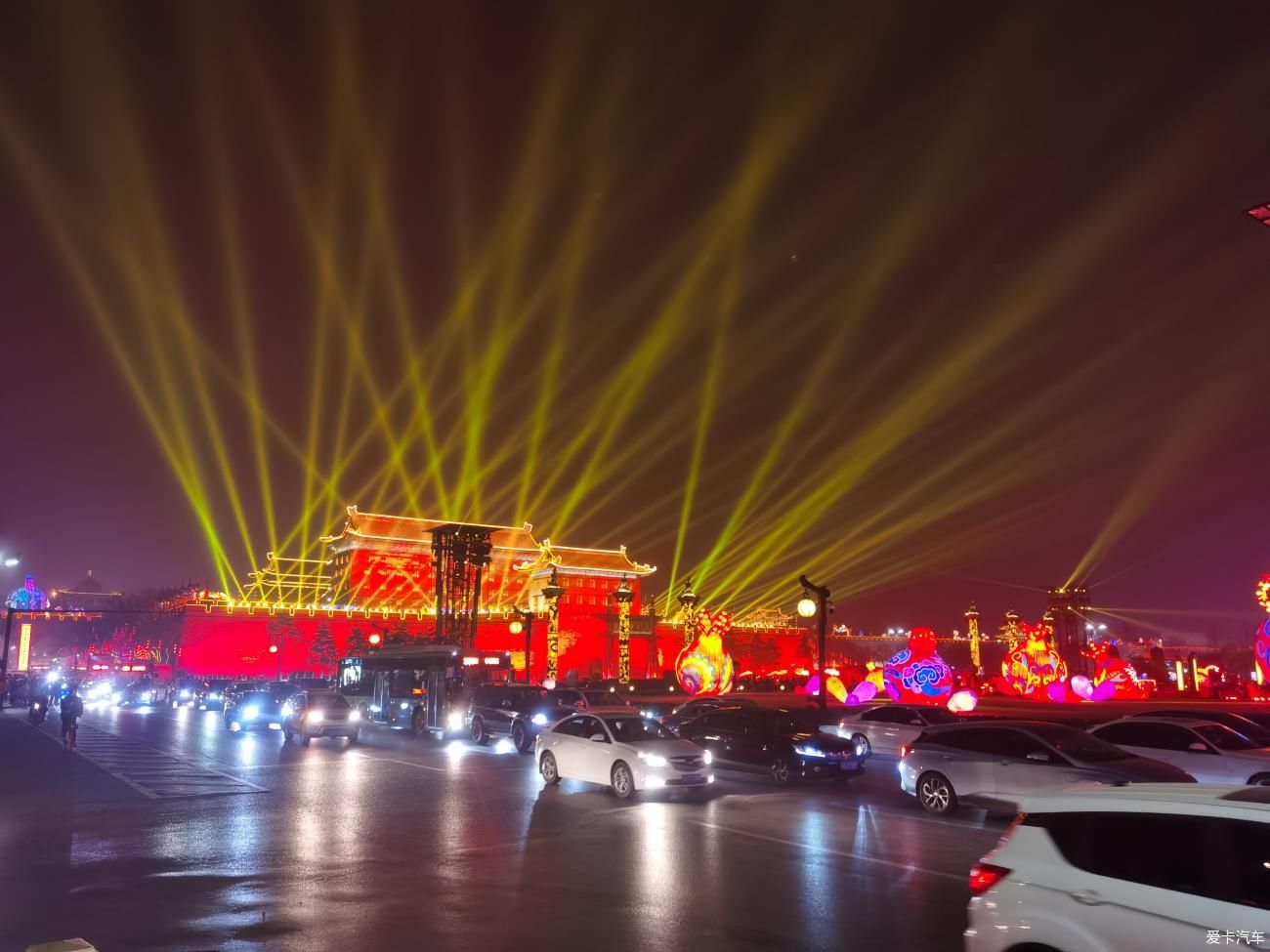 春节西安看灯会