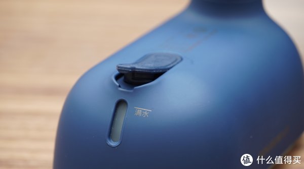 黄昏鼓捣家电 篇四十八：便携又好用 家用出差两相宜的舒乐氏手持挂烫机使用测评