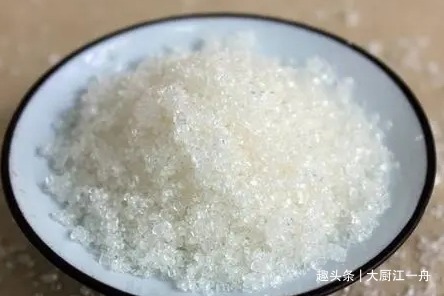 懂行人买白糖,别光看价格,认准糖袋“3行字”,挑到优质好白糖