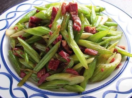 过年期间，不管有钱没钱，这5道菜都要端上桌，寓意来年财源滚滚