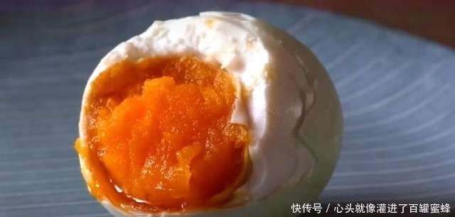 鸡蛋加白酒的组合你见过吗？快点试一试，打开新世界的大门