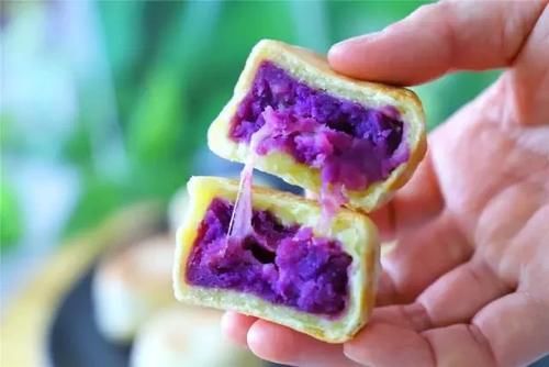 美食优选：不用烤箱，一口平底锅就能做的网红小吃，松软细腻，做法超简单