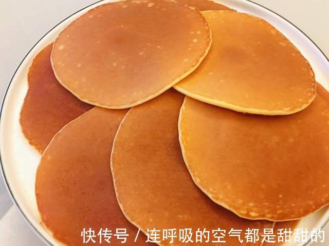 原来铜锣烧的做法这么简单,只用一口锅在家轻松做