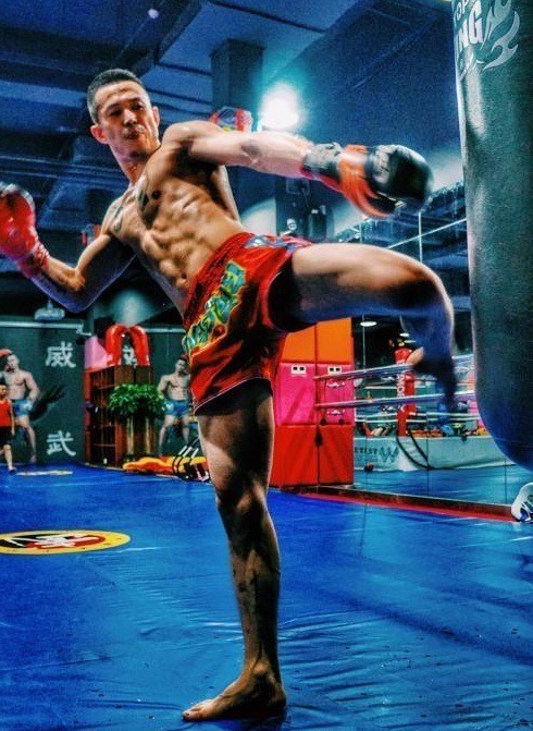 wbo|玄武跨界大战日本送酒工拳王,拳击规则下却抱摔,木村翔愤而退赛