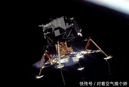 揭秘人类首次登月时六个最为惊险的历程,走错一步历史都将被改写