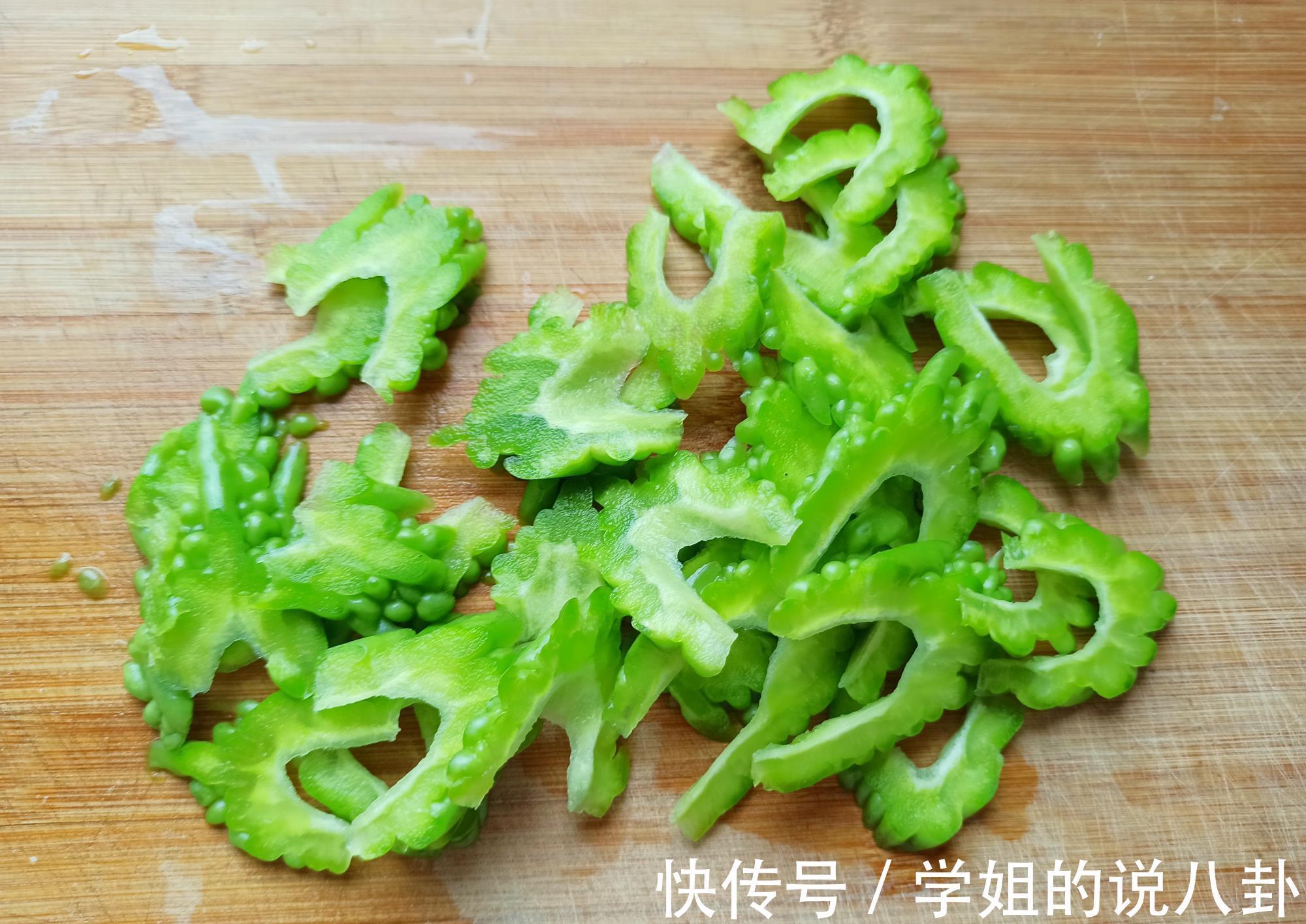 三伏天养生|三伏天养生,建议每天吃点清淡的,教你3种家庭小炒,健康度夏天