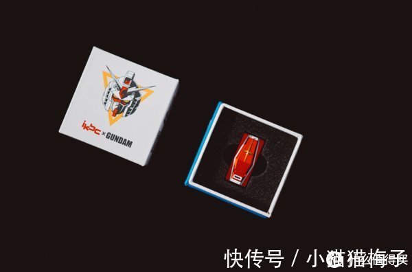 ikbc|高达键盘居然还有补完计划?ikbc联名高达金属键帽上手体验