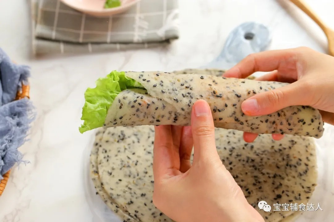 面粉里加1碗黑芝麻！1次能做十多个，包子也没有它香