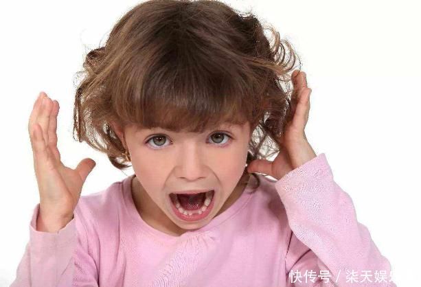 孩子被欺负后，最不想听到父母说这些话，对孩子伤害很大