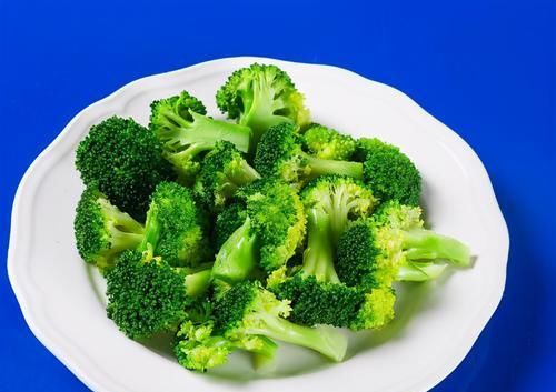 胃病怕什么？每天多吃3种食物，消炎杀菌，胃慢慢变好！