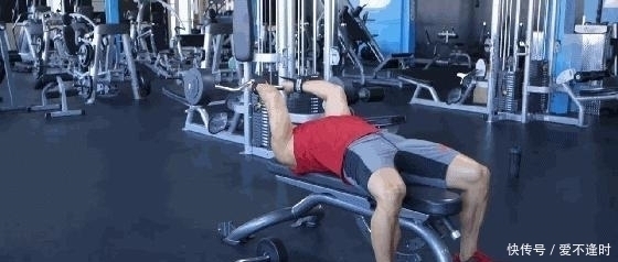 女孩子|140斤健身网红，腰臀比只有06，好身材让她魅力倍增