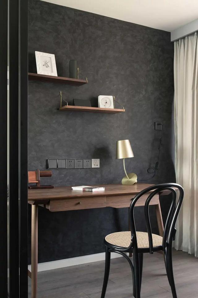 黄铜色|她家130平的新房,满足了我对家的一切期待,全屋干净利落超有品