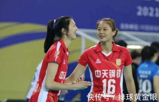 中国女排|张磊表扬女排3小将,吴梦洁能力强,王音迪不胆怯,曾洁雅身高佳