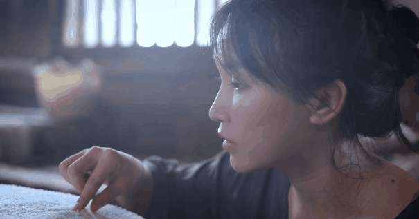 井盐|去年才通高铁,这座“十八线”国内小城,凭什么就火到了国外?