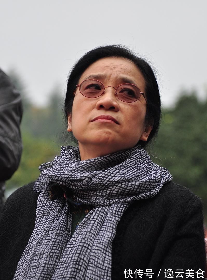 孙晓云&中书协副主席孙晓云的草书,更接近张旭的草书,妙于肥