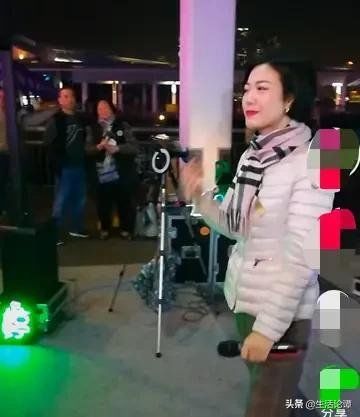 龙婷的自由生活同样幸福