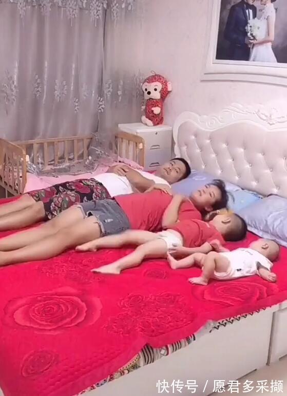 要合群|爸爸妈妈和大宝,集体喊话二宝,新来的要合群,二宝太难了