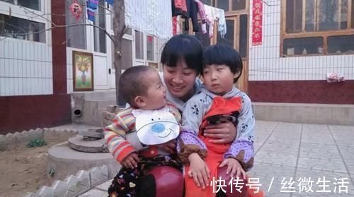 心理健康|48岁高龄产妇生下4胞胎,来了80多名家属,知道娃性别后全家笑翻