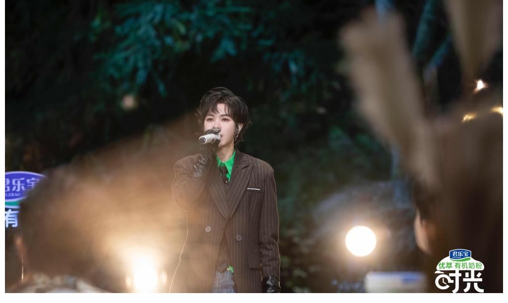 《時(shí)光音樂會》收視三次奪冠，張杰改編鳳凰傳奇炸翻全場