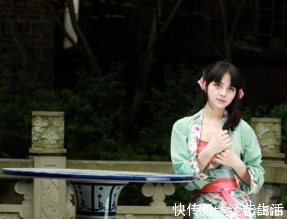 奇马$才女上联:“张长弓,骑奇马,三更作战”,书生巧对