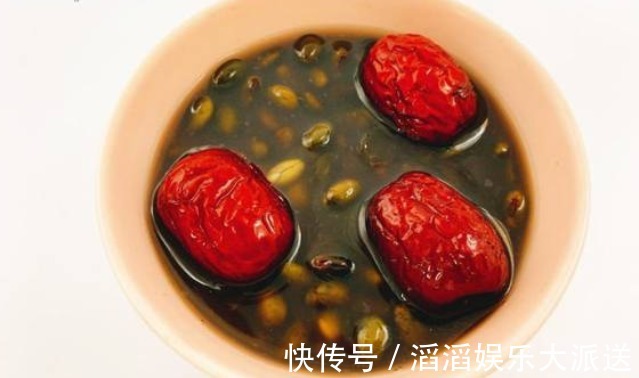 化妆品|女性想要皮肤好，3种汤每天换着喝，滋养细嫩肌肤，胜过化妆品