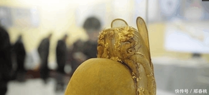 a6264|晒晒郭沫若力主发掘明定陵出土的文物: 如今龙袍发黑碎裂