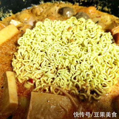 米饭|色香味俱全，米饭配牛奶麻辣烫，下饭绝杀