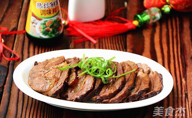爷爷传下来的酱牛肉秘方,牛肉香嫩有嚼劲,做法简单只需3步!